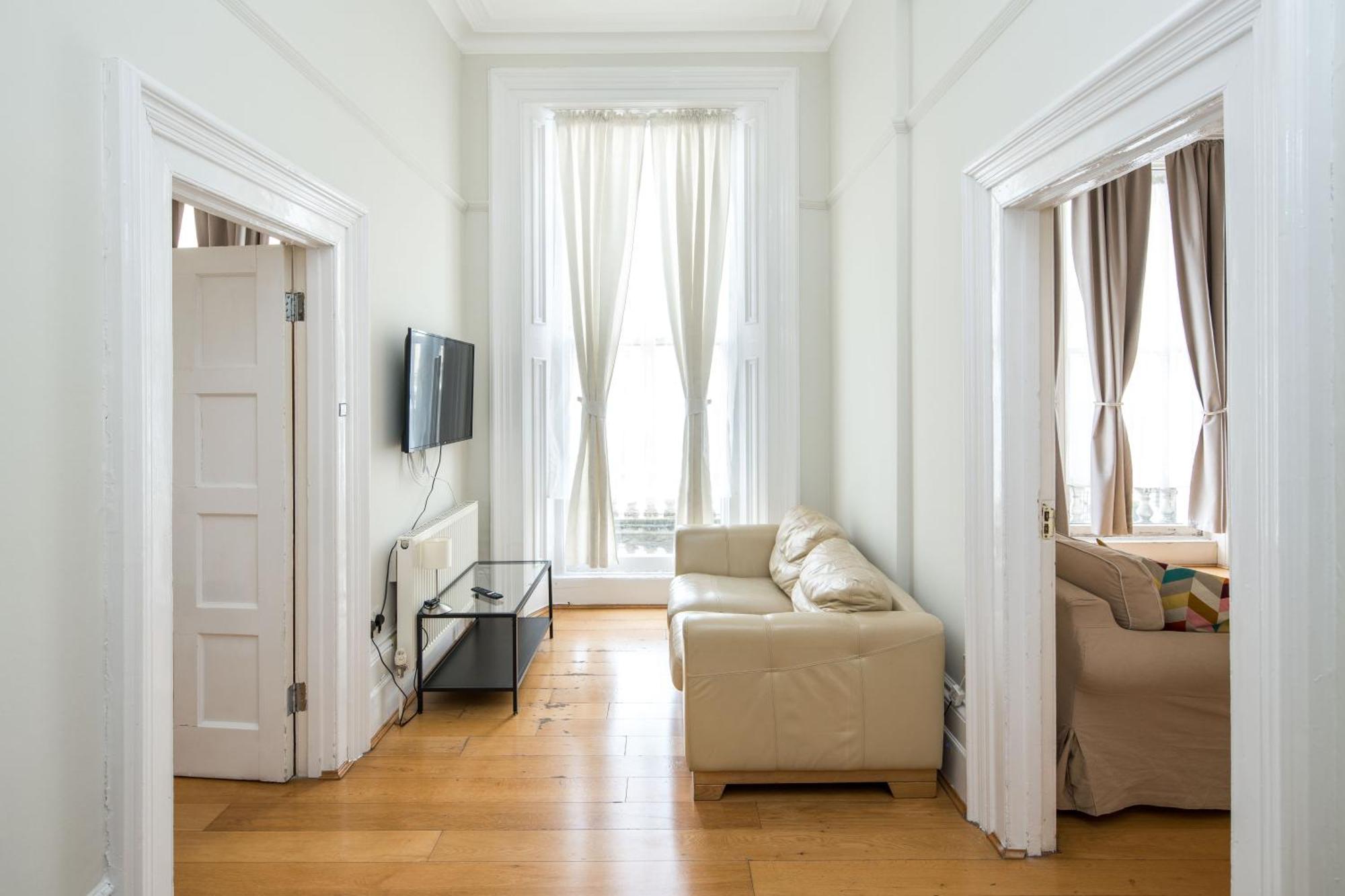 Apartamento Four Beds By The Station Londres Exterior foto