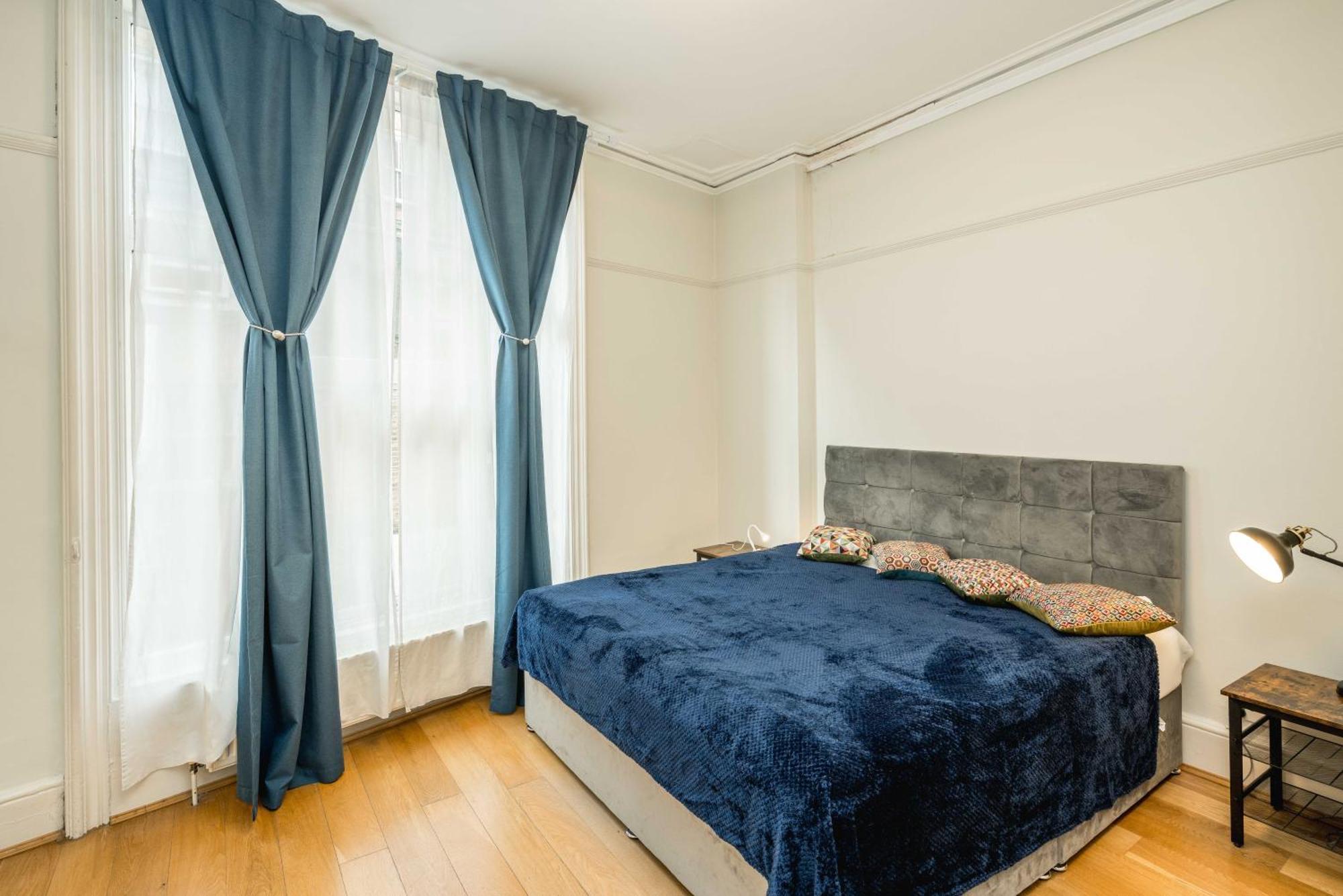 Apartamento Four Beds By The Station Londres Exterior foto