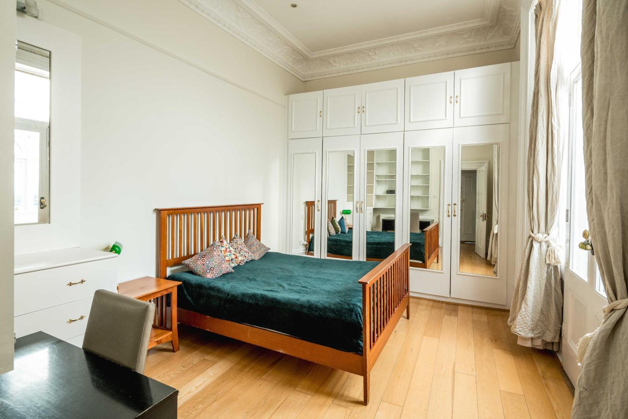 Apartamento Four Beds By The Station Londres Exterior foto