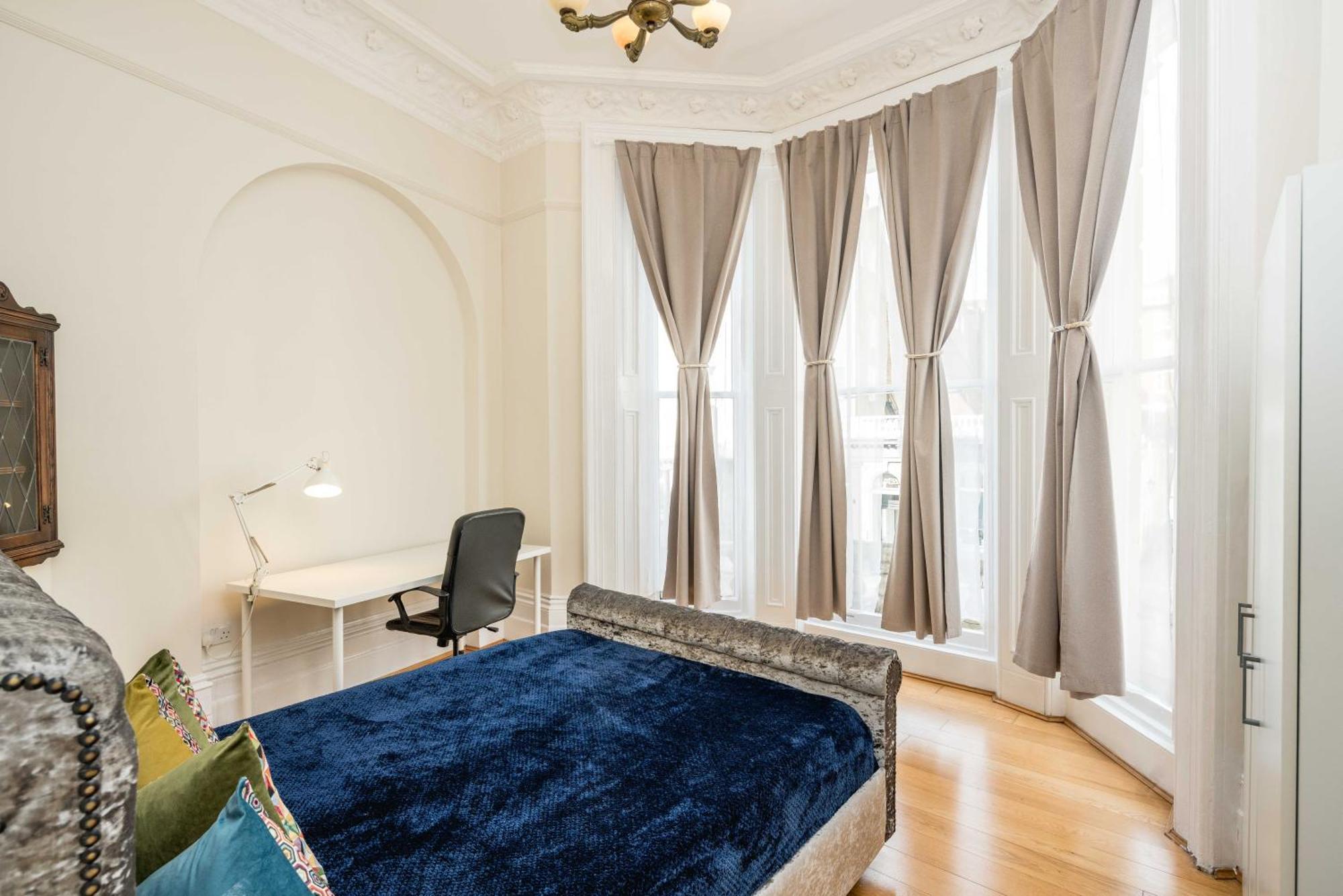 Apartamento Four Beds By The Station Londres Exterior foto